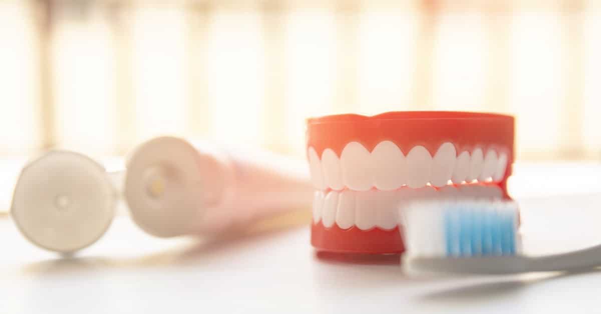 teeth clean at home by dentist in seattle