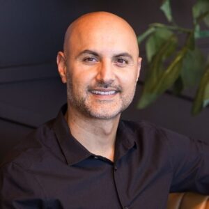 dentist helps with dental anxiety
